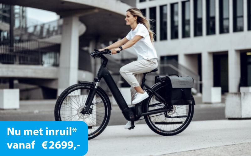 <p>Comfortabel en veelzijdig. Met de Bosch <strong>Bosch</strong> <strong>Performance (75Nm) motor </strong>trap je altijd soepel, zowel in de stad als tijdens langere ritten.</p>